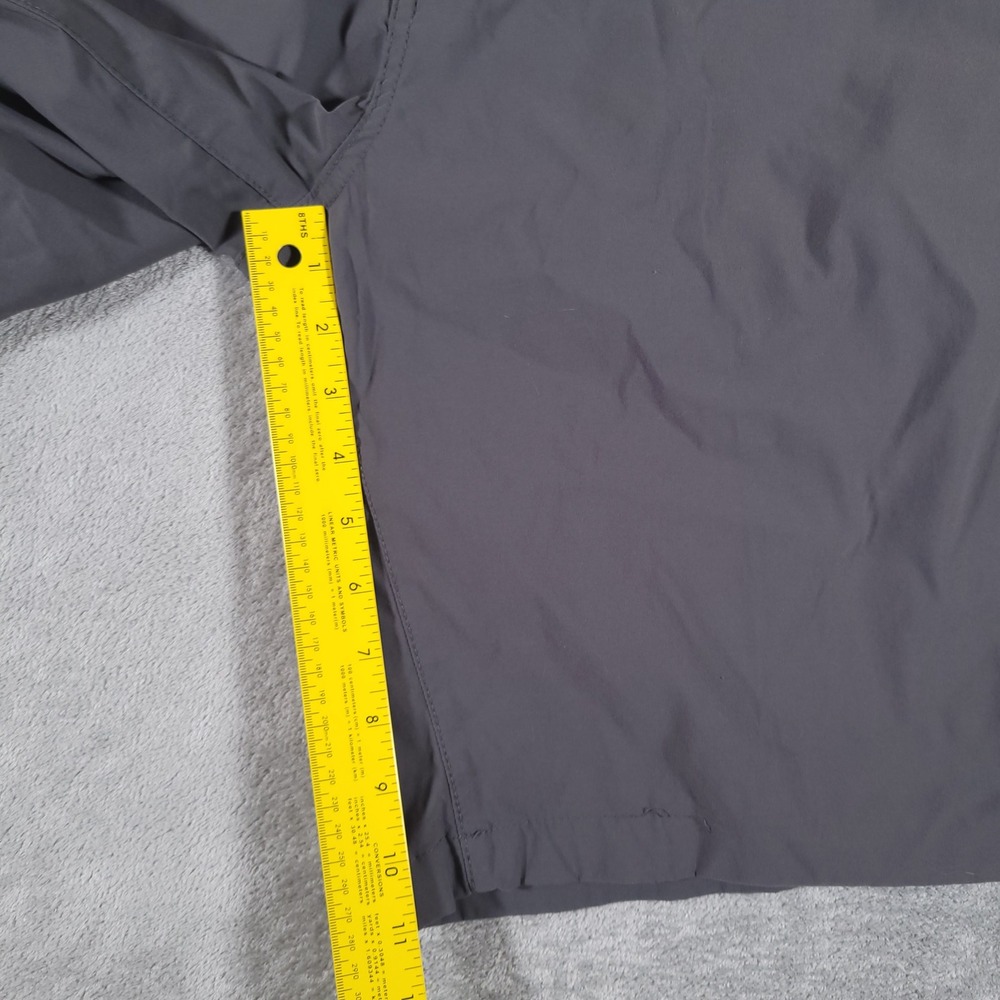 Eddie Bauer Shorts Mens 35 Gray Rainier Cargo Hiking Outdoor Trail Lightweight - Picture 5 of 11